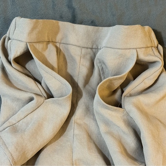 Wilfred Tan High Waist Shorts
#1072 - Picture 7 of 8